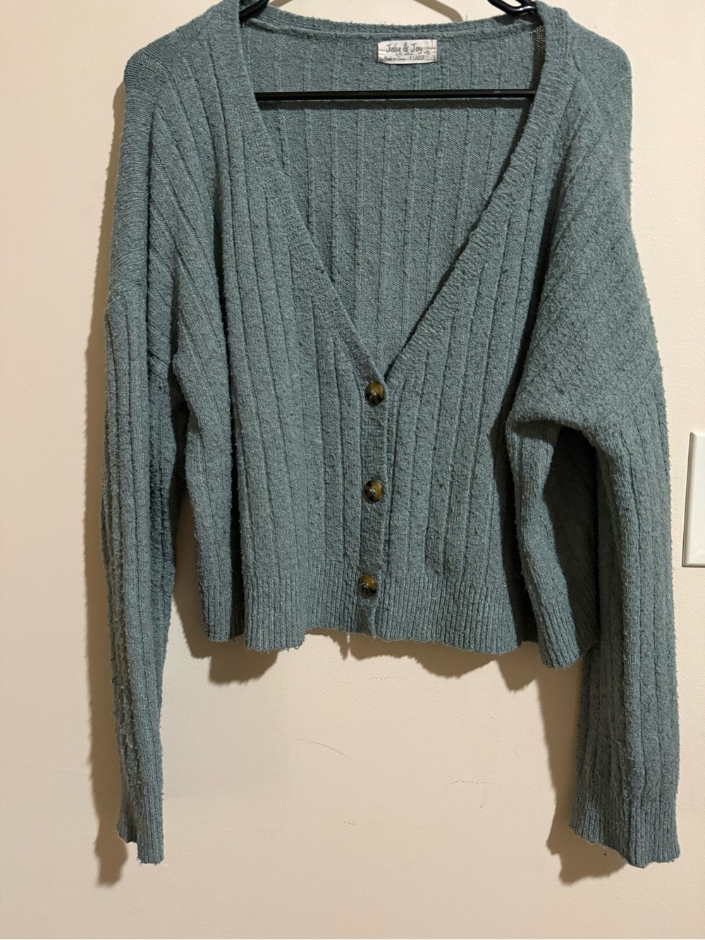 Button-Front Sage Green Ribbed V-Neck Cardigan